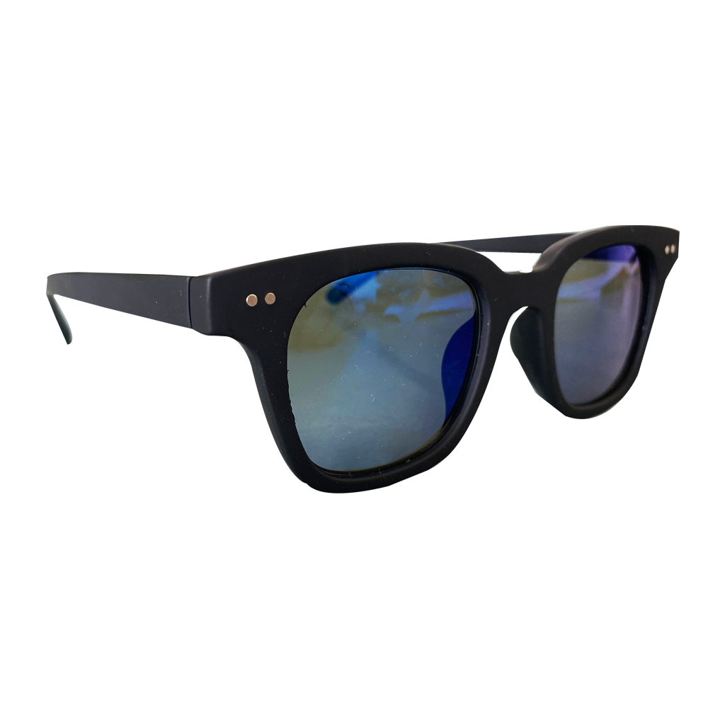 ケース付きサングラス